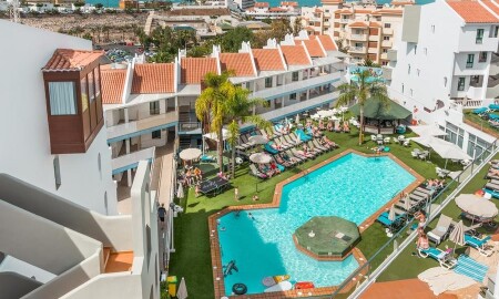Playa Olid Suites & Apartments